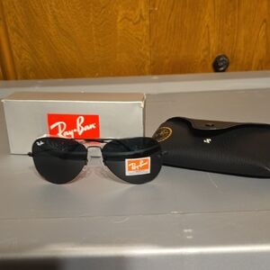 Ray-Ban Classic Black Sunglasses